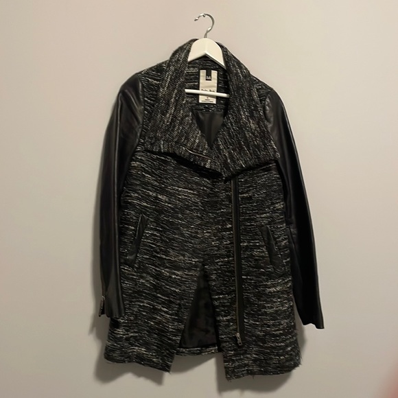 Modern, Wool Coat - Picture 1 of 6